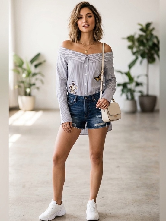 Romeo & Juliet Couture Tops - Romeo & Juliet Couture Shirt M Striped Button Down Butterfly Floral Embroidered